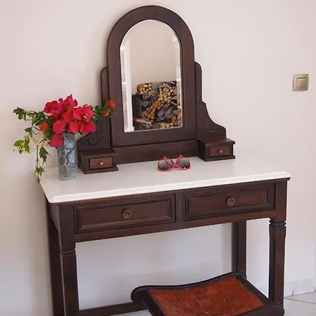 公寓 Eolos With Private Parking *