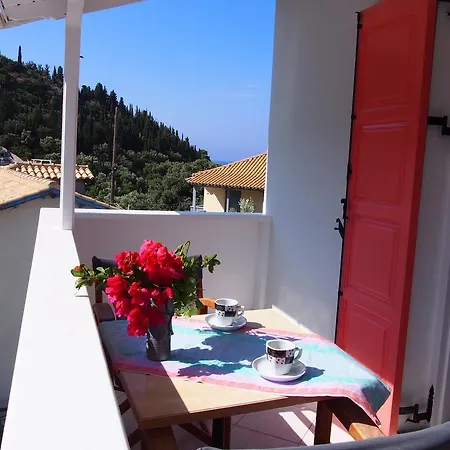 公寓 Eolos With Private Parking *