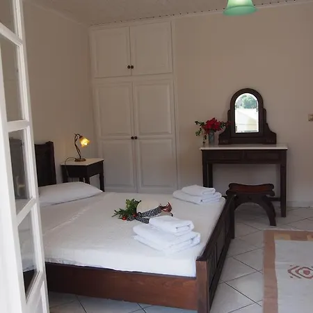 Eolos With Private Parking Agios Nikitas